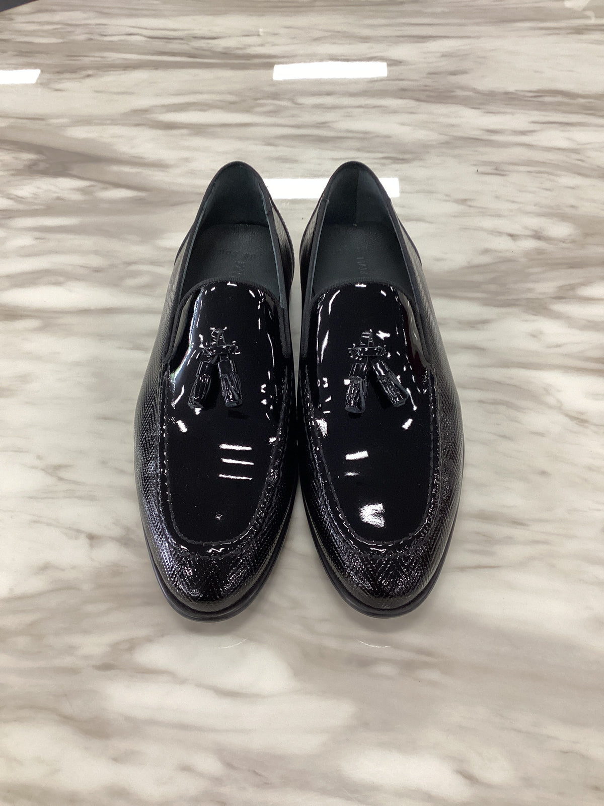 Marco Divaio Men’s Patent Leather Tassel Loafers.(FFF)
