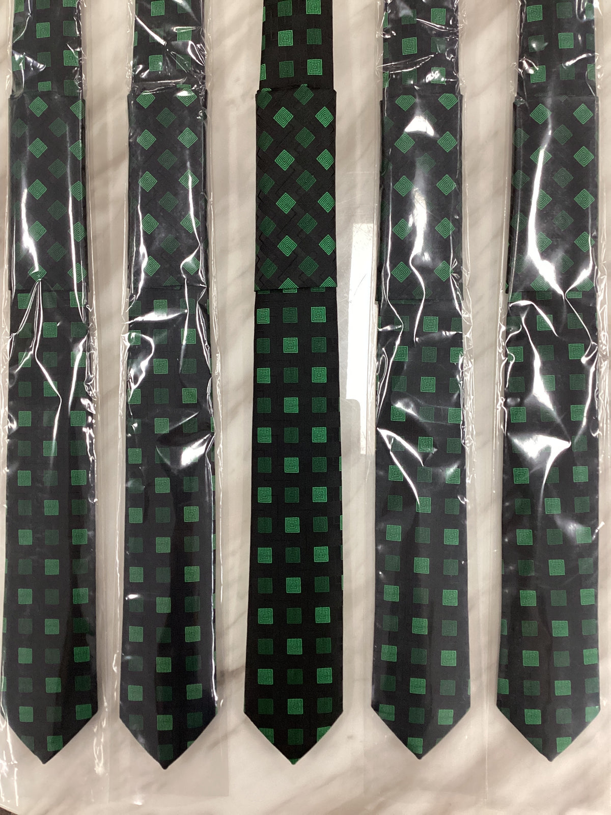 Formal Men’s Necktie with Pocket Square