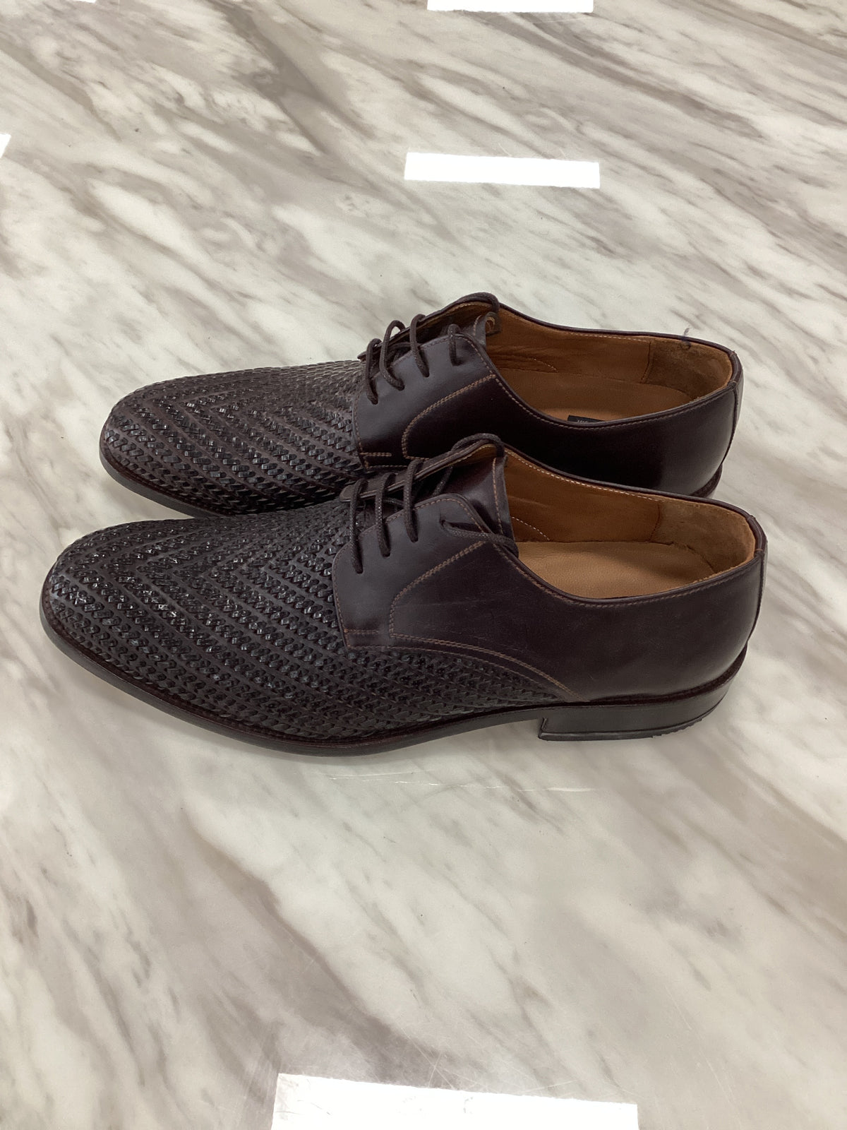 Men’s Textured Leather Dress Shoes