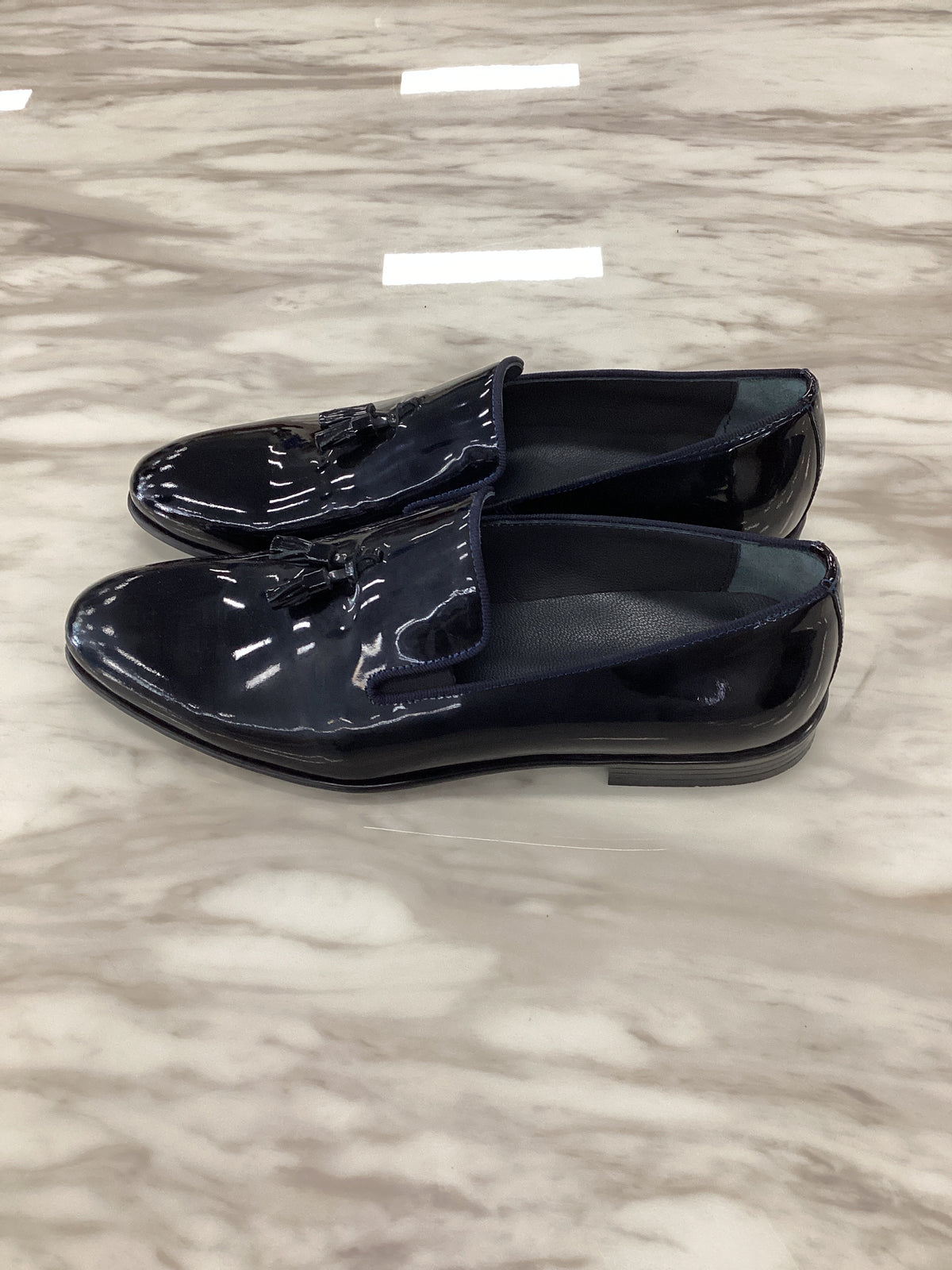 Marco Divaio Men’s Patent Leather Tassel Loafers.(FFF)