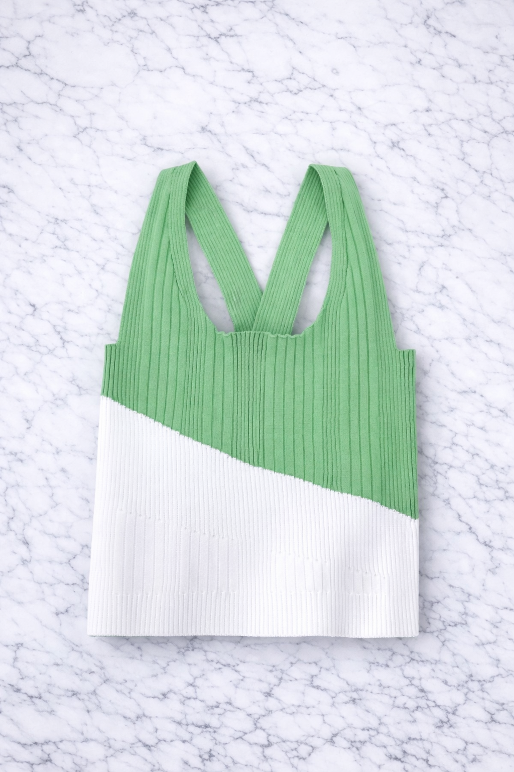 Women’s Ribbed Knit V-Neck Crop Top