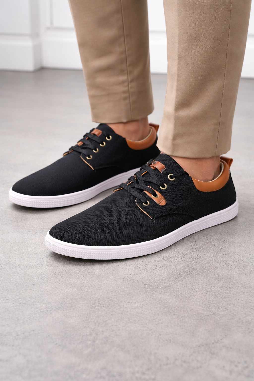 Men’s Black Casual Canvas Shoes with Brown Details – Everyday Comfort