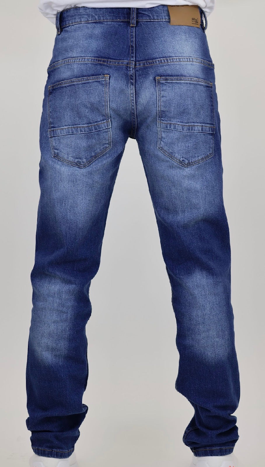 Men’s Blue Wash Straight Leg Jeans