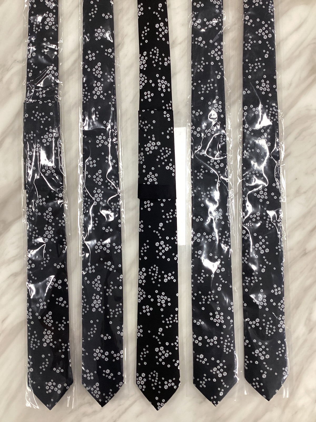 Formal Men’s Necktie with Pocket Square