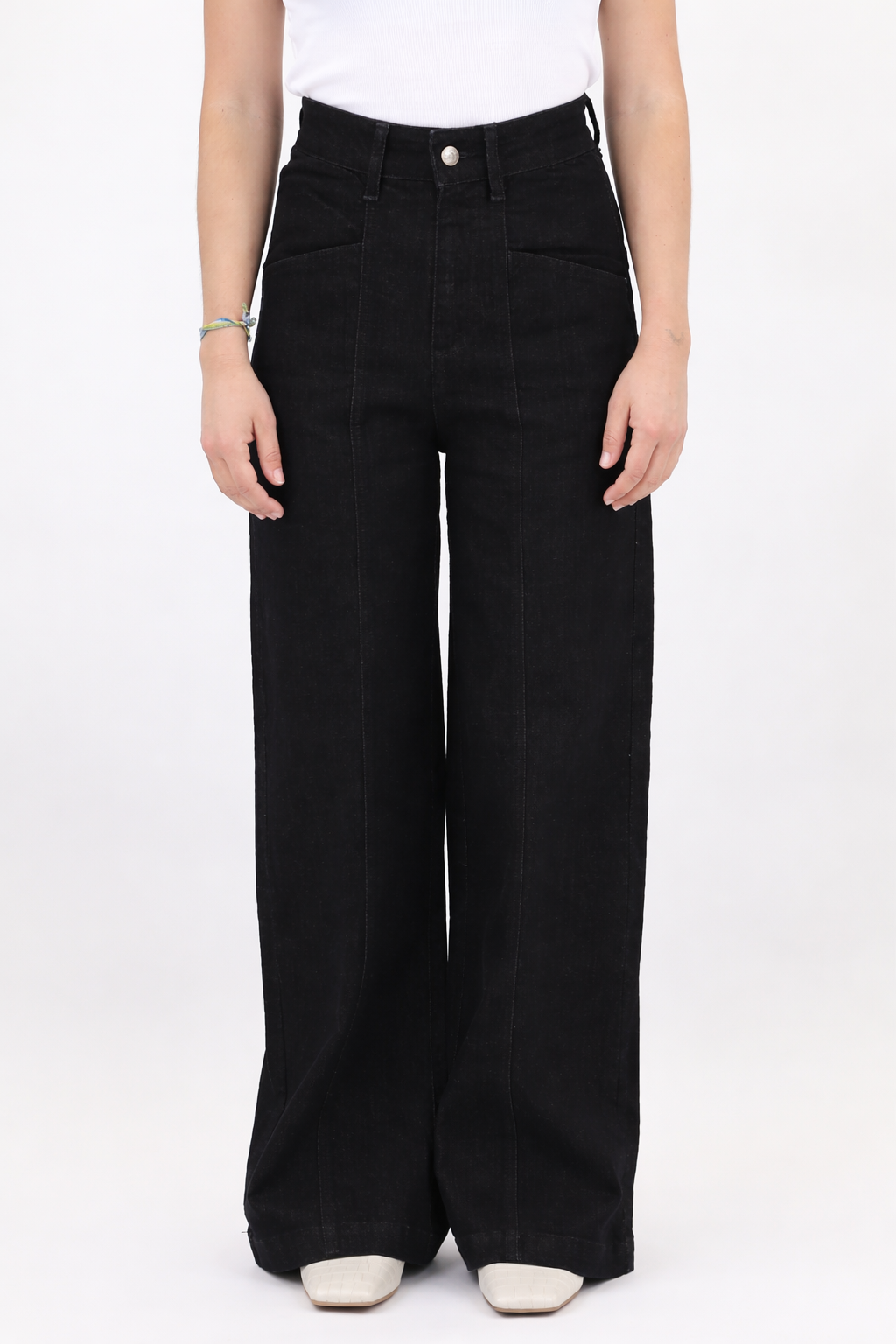 Women’s High-Waist Wide-Leg Jeans – Elegant Minimal Fit