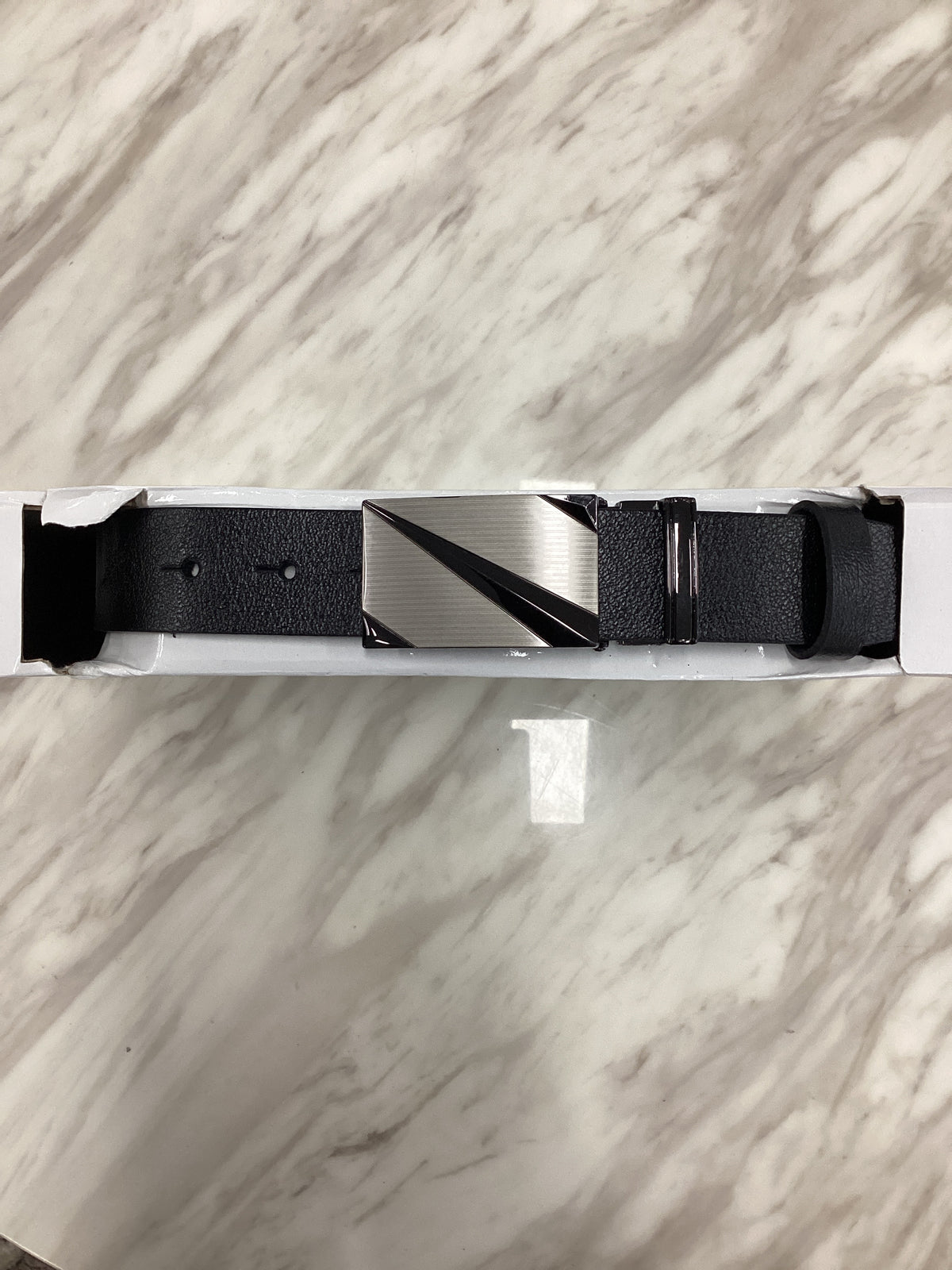 Men’s Classic Leather Belt – Hole Buckle