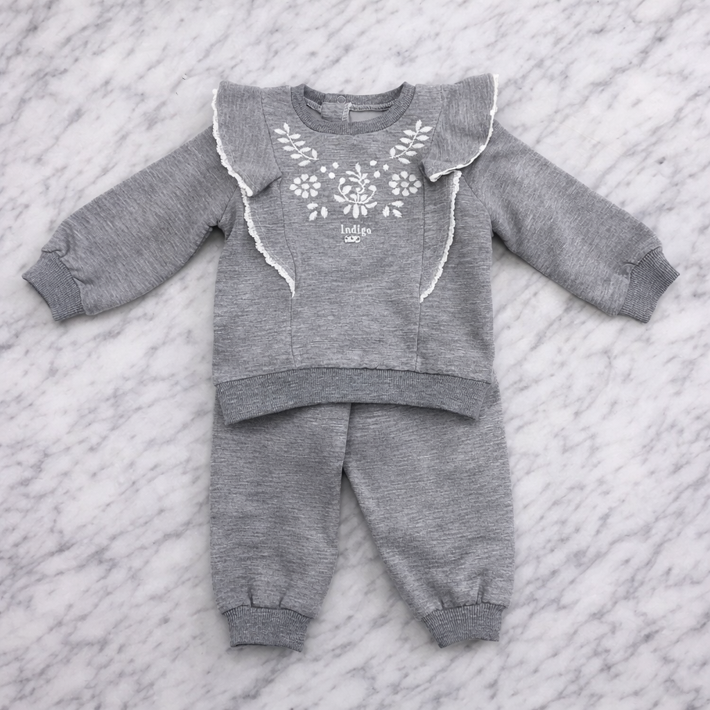 GirlsvEmbroidered Ruffle Sweatshirt & Pants Set