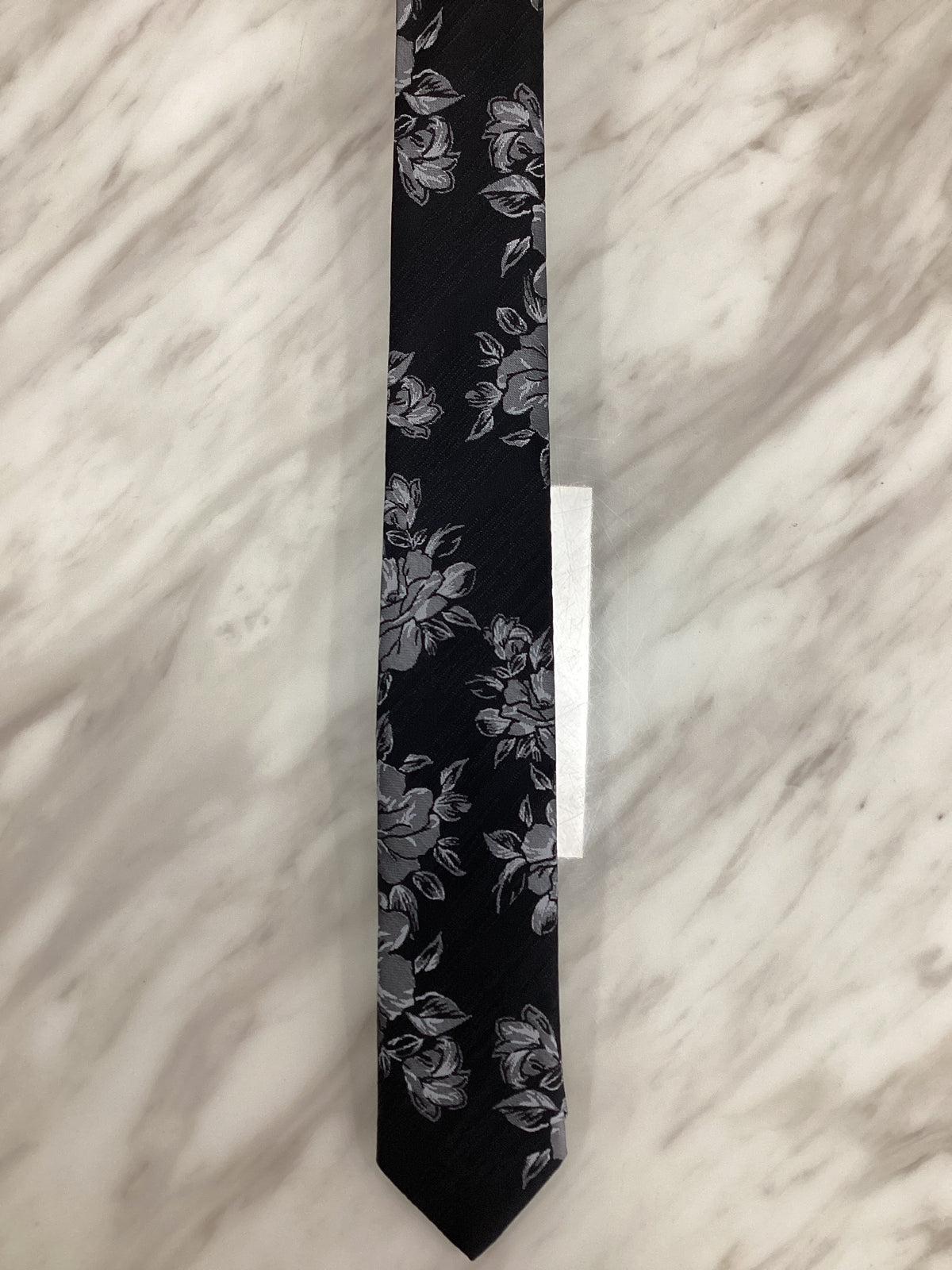 Formal Men’s Necktie with Pocket Square
