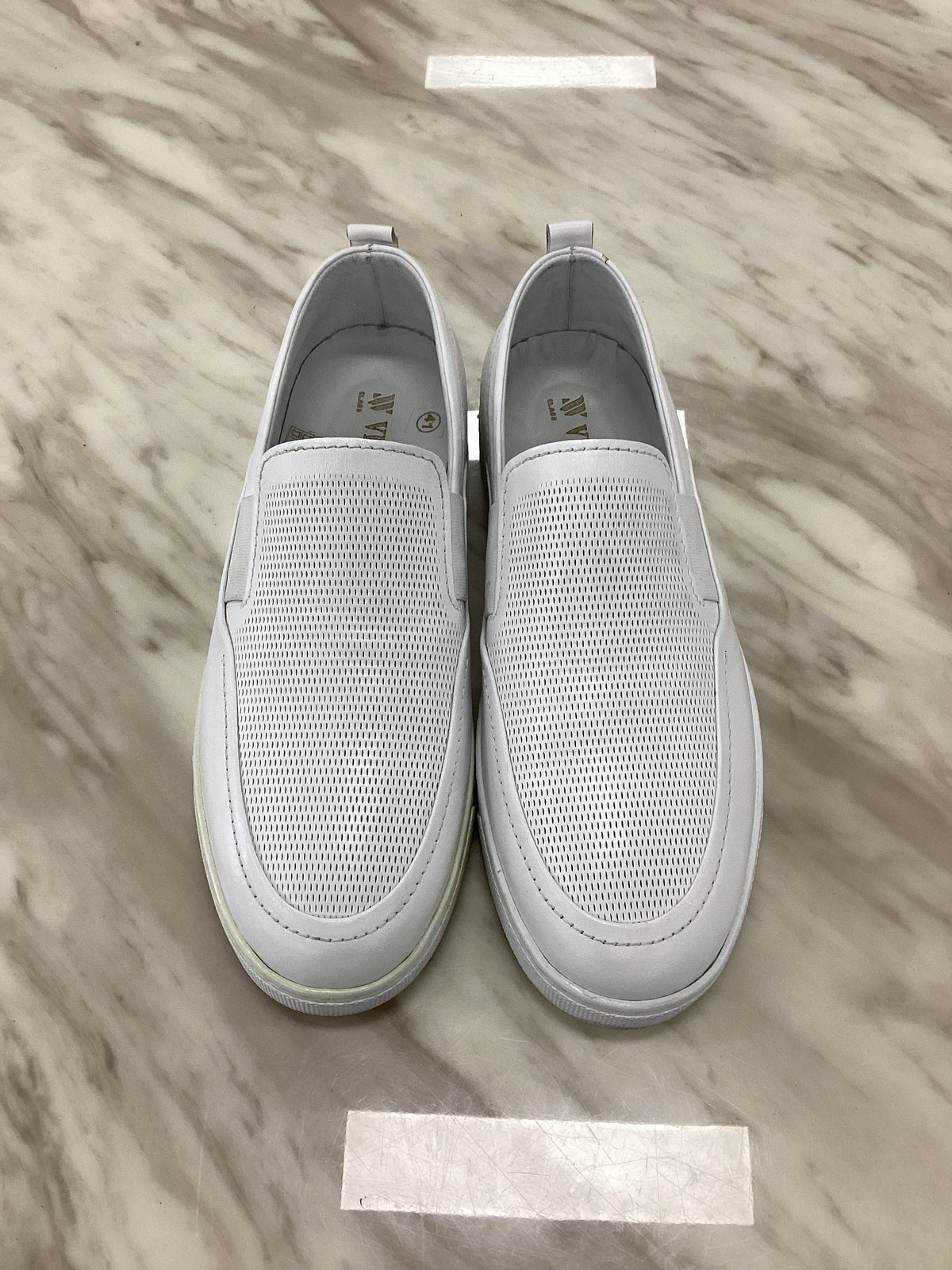 Men’s White Slip-On Casual Shoes