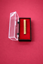 Classic Gold Tie Clip with Engraved Detail – Elegant Men’s Formal Accessory