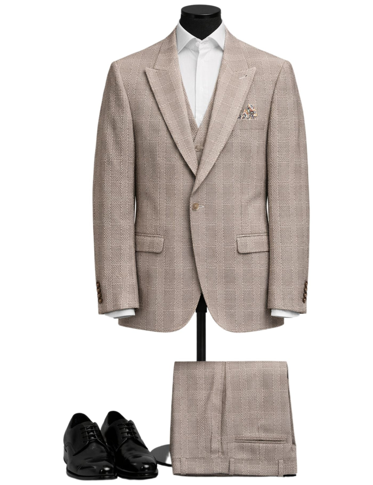 Edgers Men’s Three-Piece Suit.(FFF)