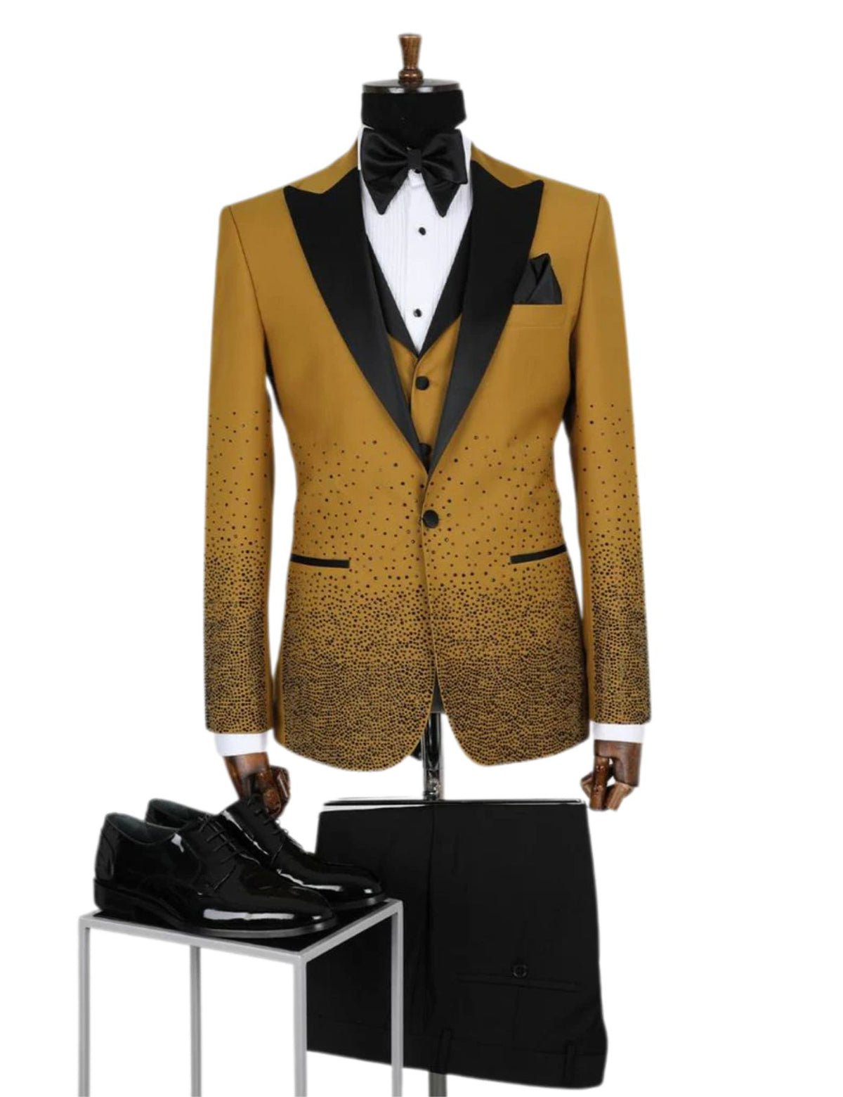 Edgers Men’s Three-Piece Suit + Bow tie.(FFF)