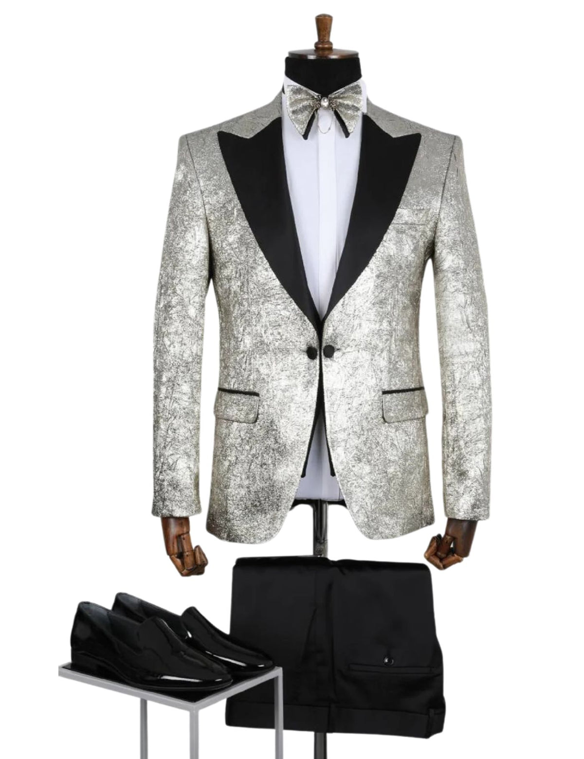 Edgers Men’s Three-Piece Suit + Bow tie.(FFF)