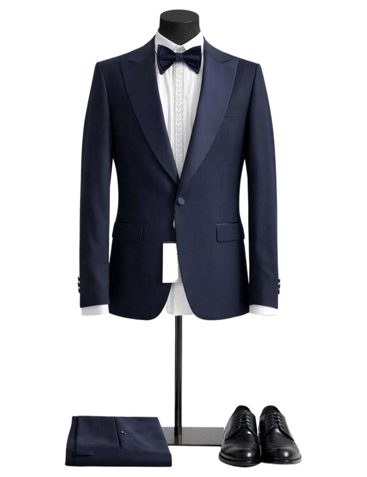 Edgers Men’s Three-Piece Suit + bow tie.(FFF)