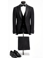Edgers Men’s Two-Piece Suit.(FFF)
