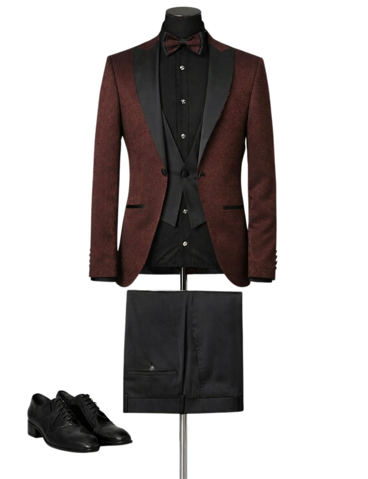Edgers Men’s Two-Piece Suit.(FFF)