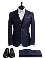 Hermose Men’s Three-Piece Suit.(FFF)