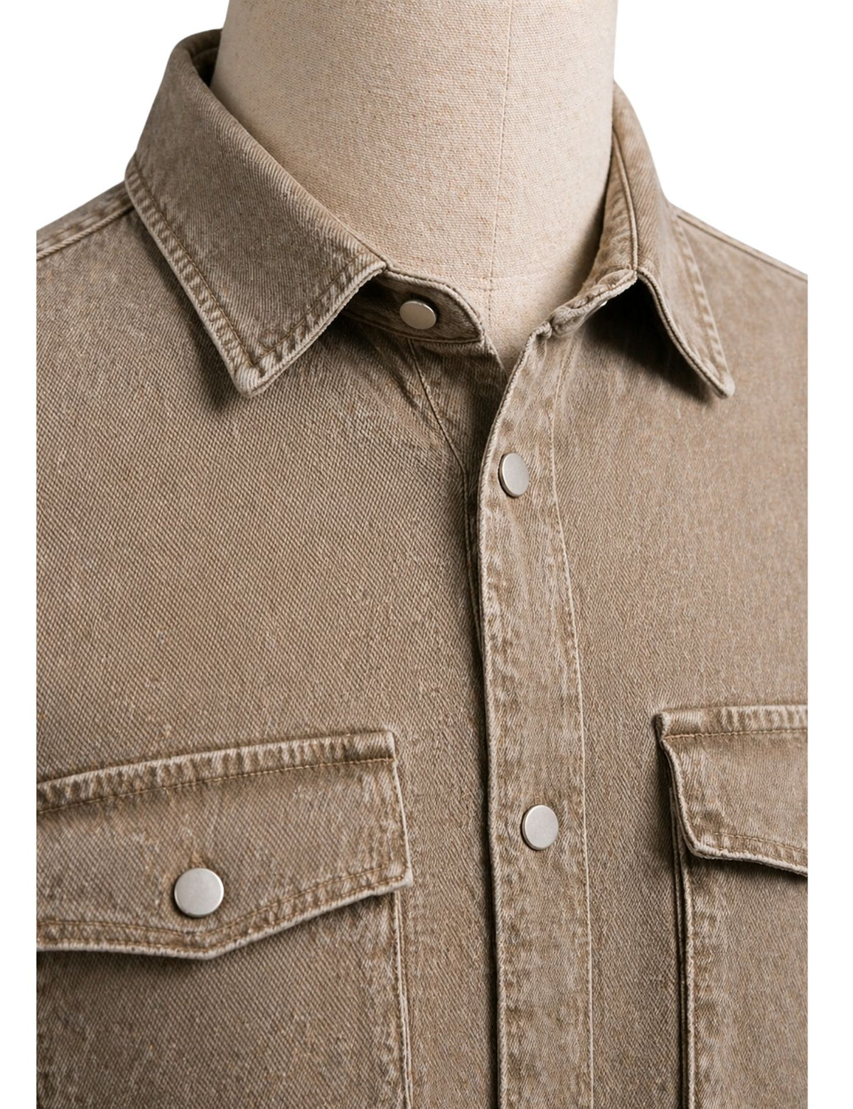 Man’s Casual Shirt.(FFF)