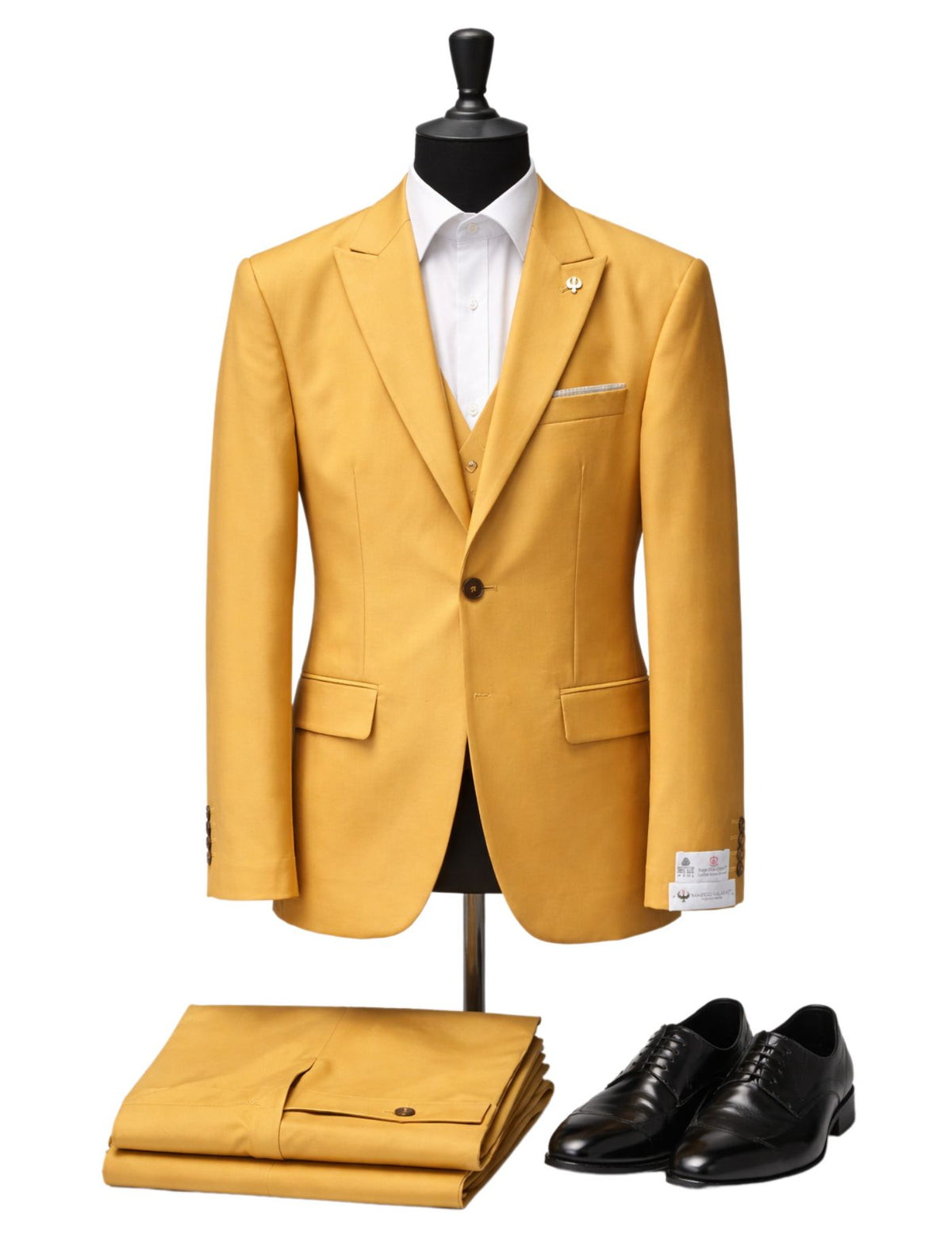 Marco Milano Men’s Three-Piece Suit.(FFF)