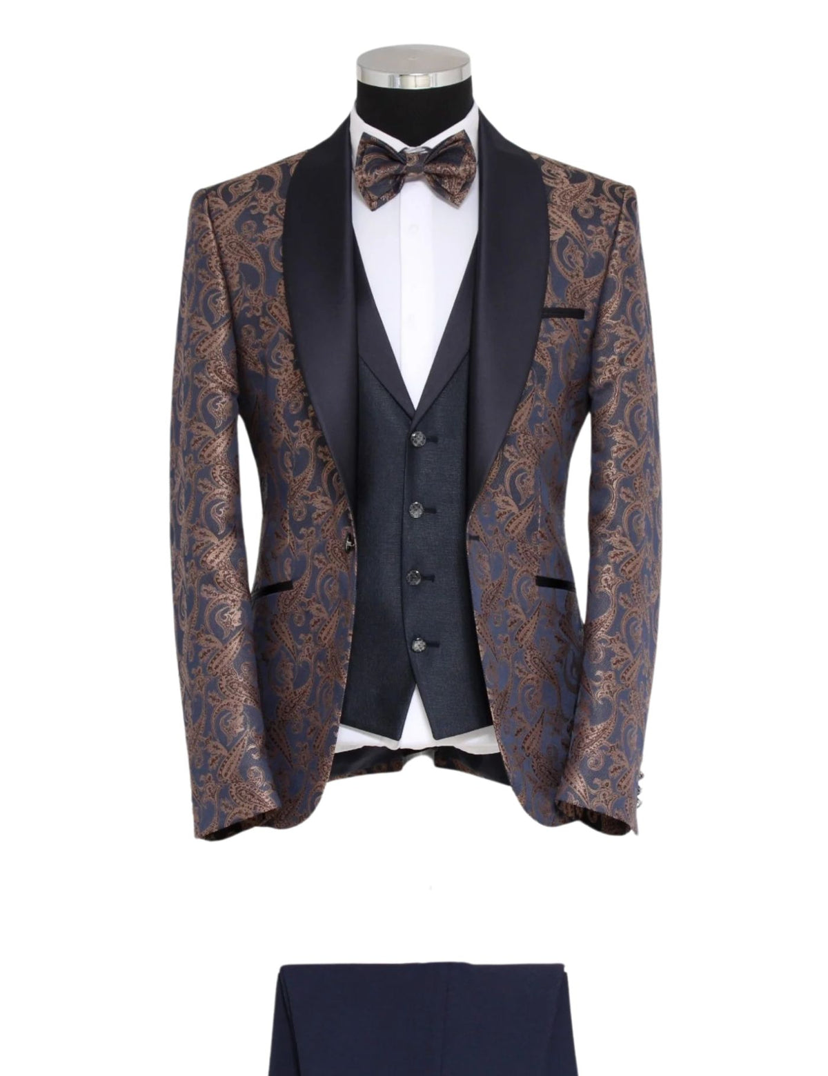 Masculini Men’s Three-Piece Suit + Bow tie