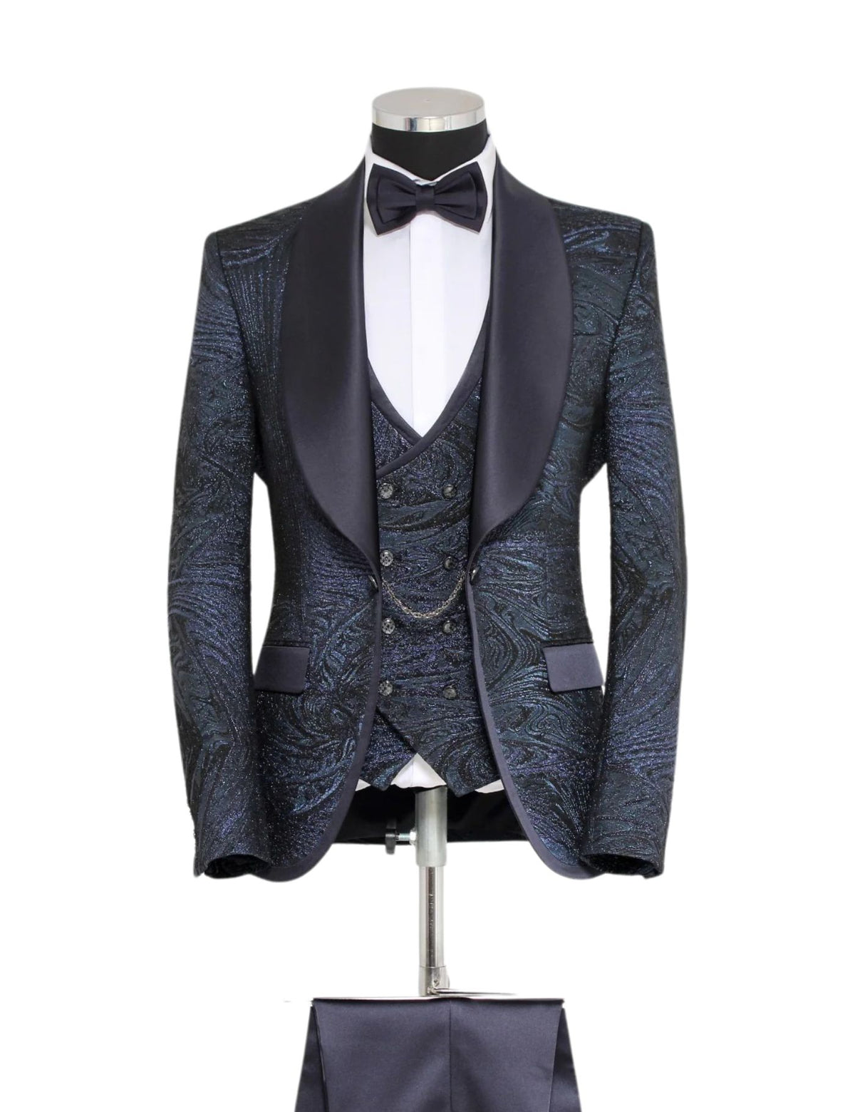 Masculini Men’s Three-Piece Suit + Bow tie