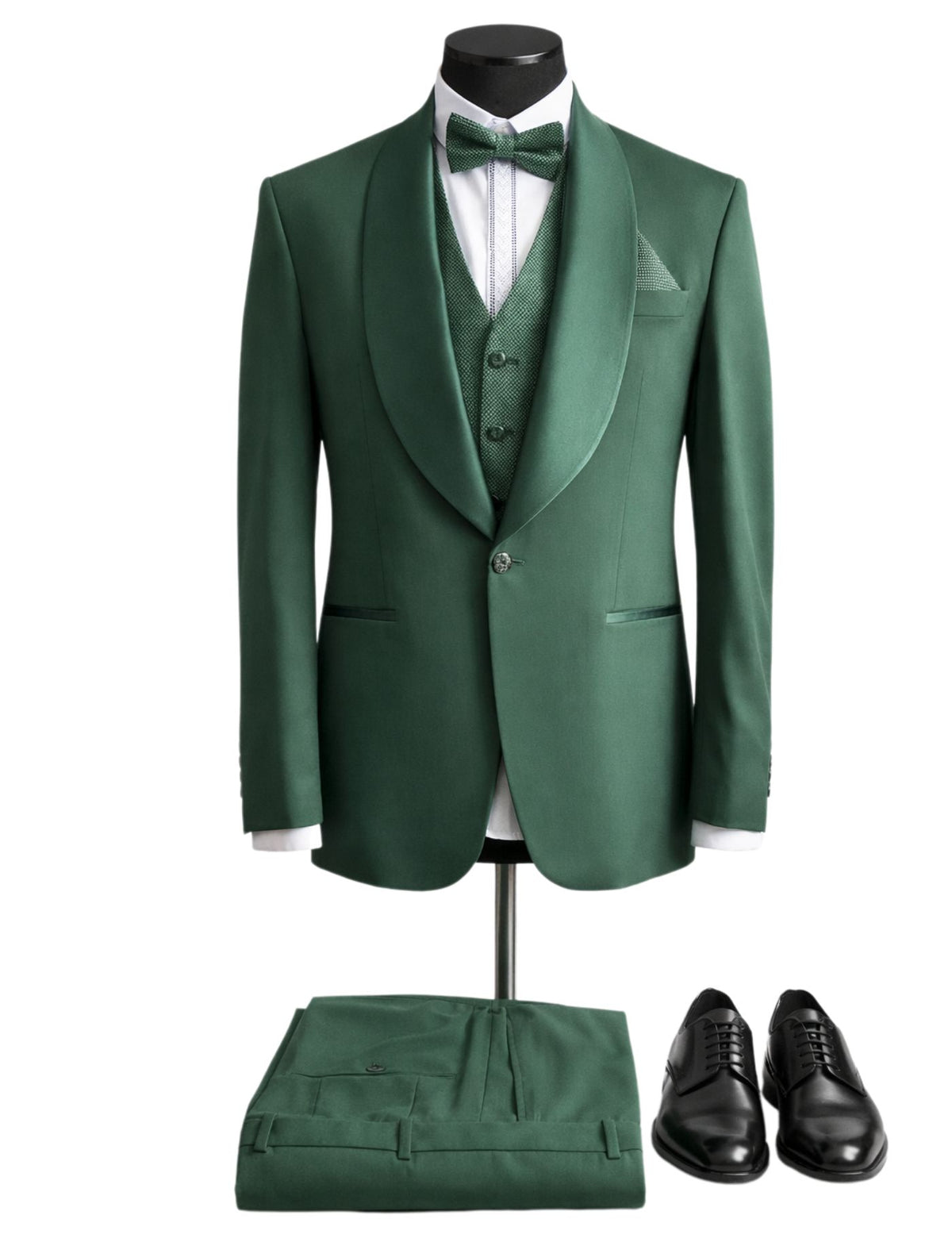 Masculini Men’s Three- Piece Suit + Bow tie.(FFF)