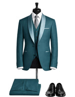 Masculini Men’s Three-Piece Suit + Tie.(FFF)