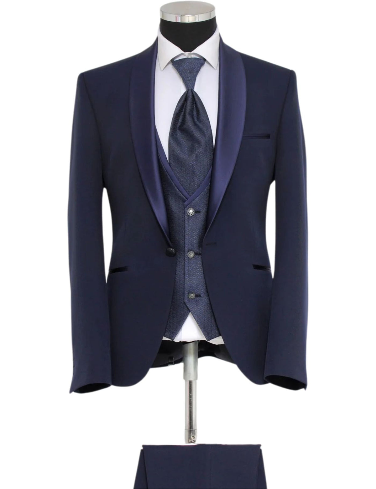 Masculini Men’s Three-Piece Suit + Tie.(FFF)