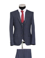 Masculini Men’s Three-Piece Suit.(FFF)