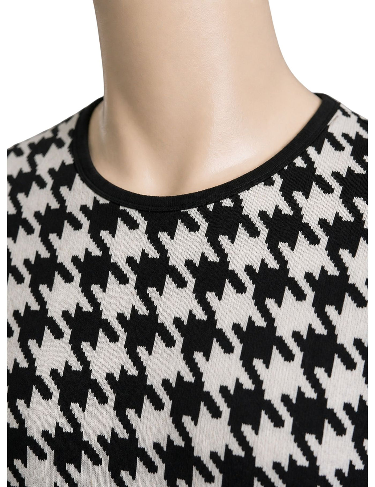 Original Man’s Sweater.(FFF)