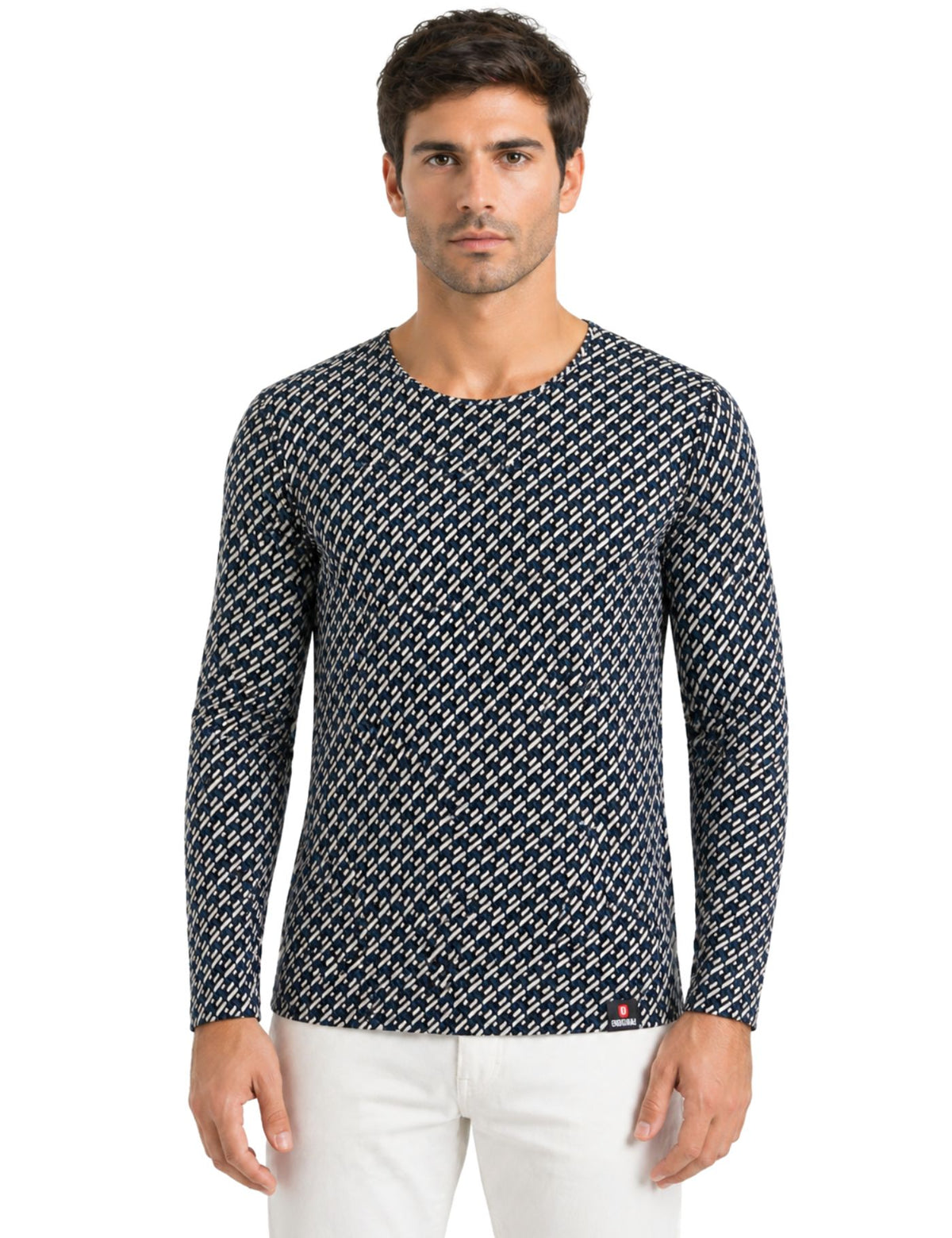 Original Man’s sweater.(FFF)