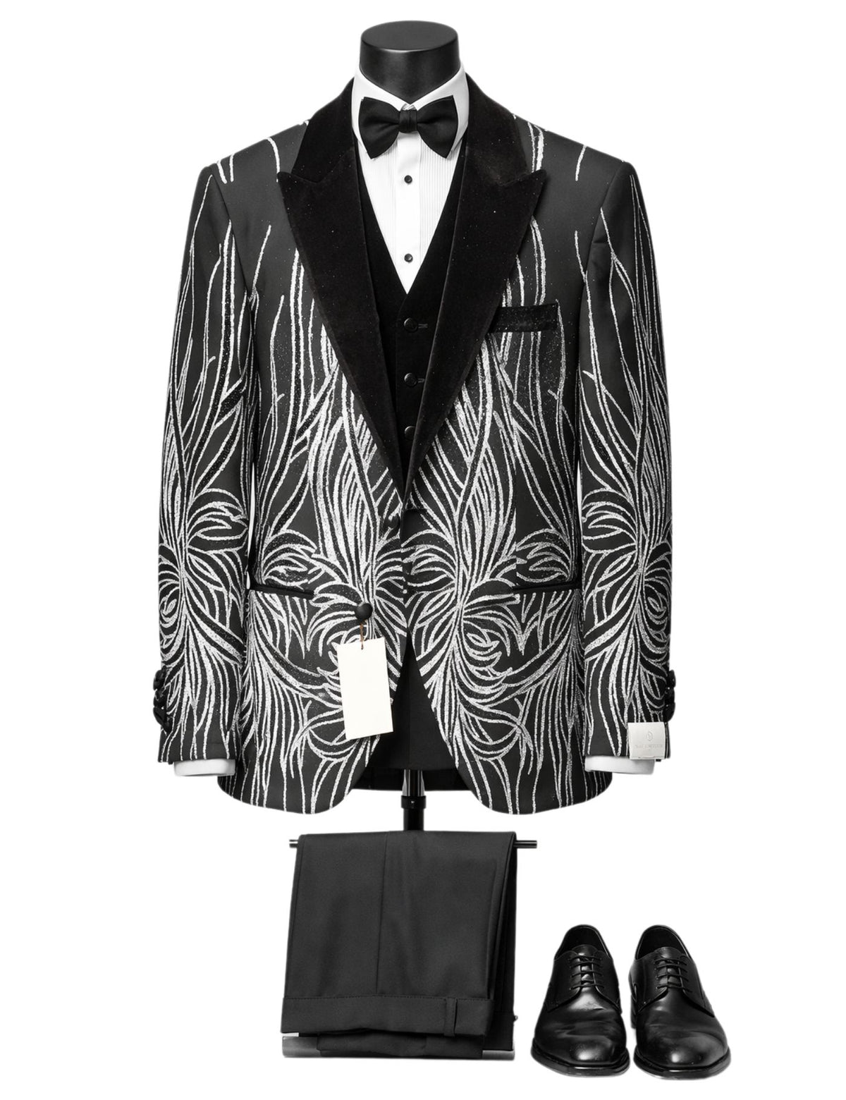 Sartoria Men’s Three-Piece Suit + Bow tie.(FFF)
