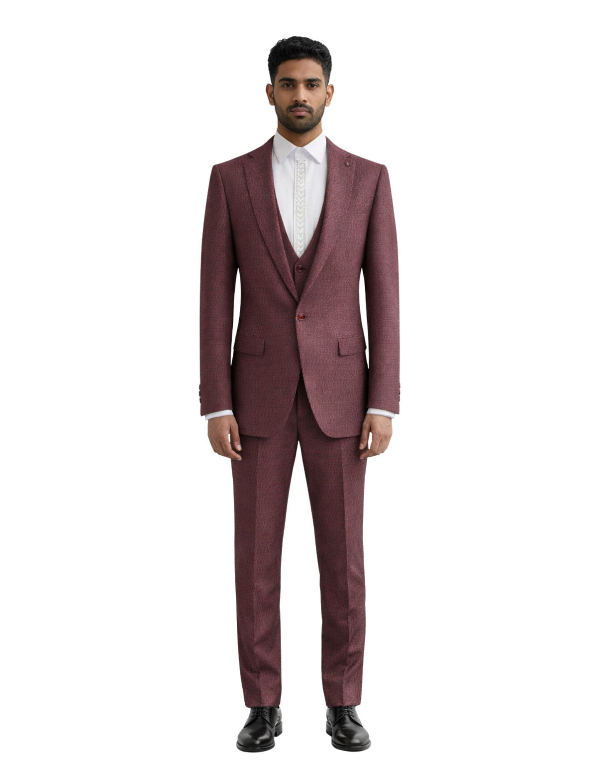 Three-piece suit.(FFF)