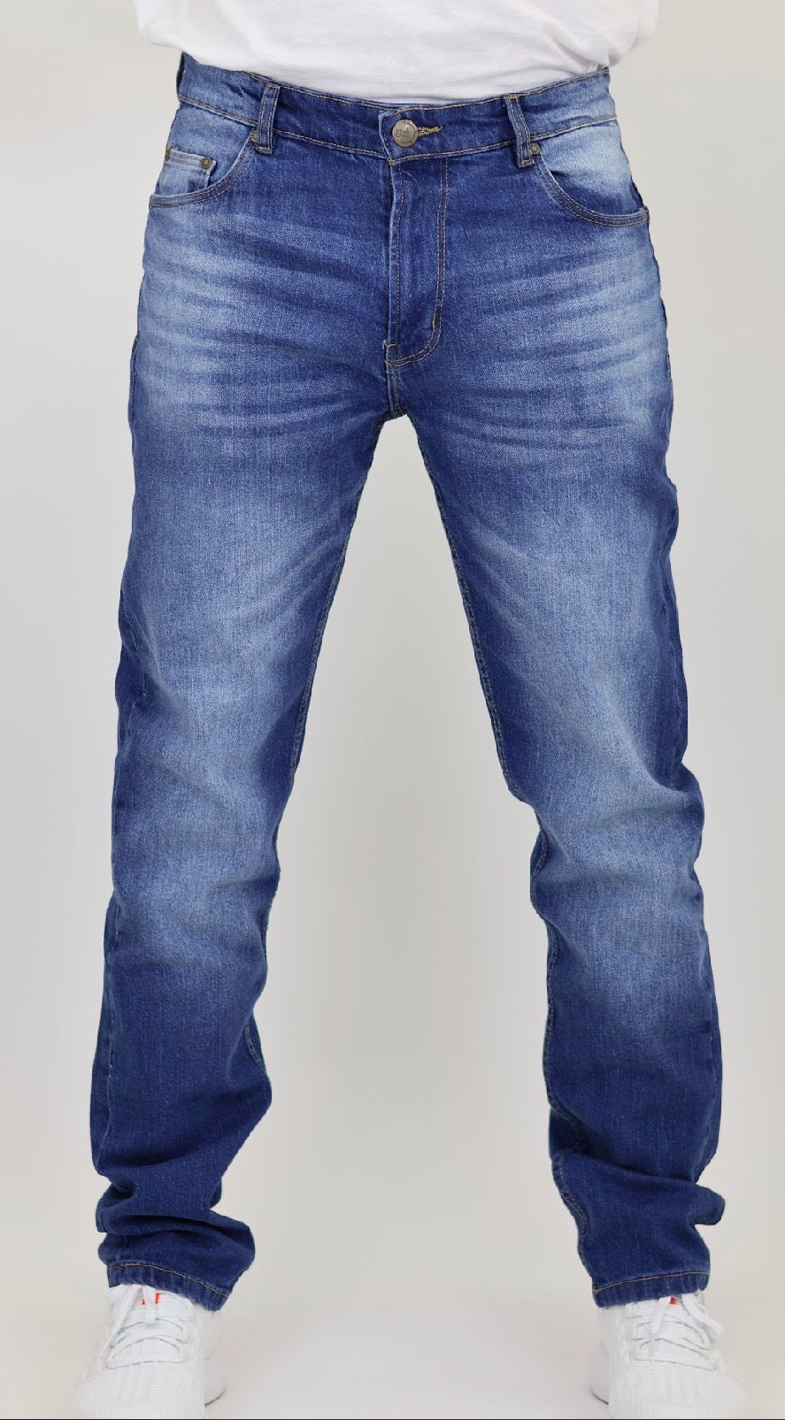 Men’s Blue Wash Straight Leg Jeans