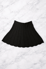 Women’s Pleated Skirt – One Size