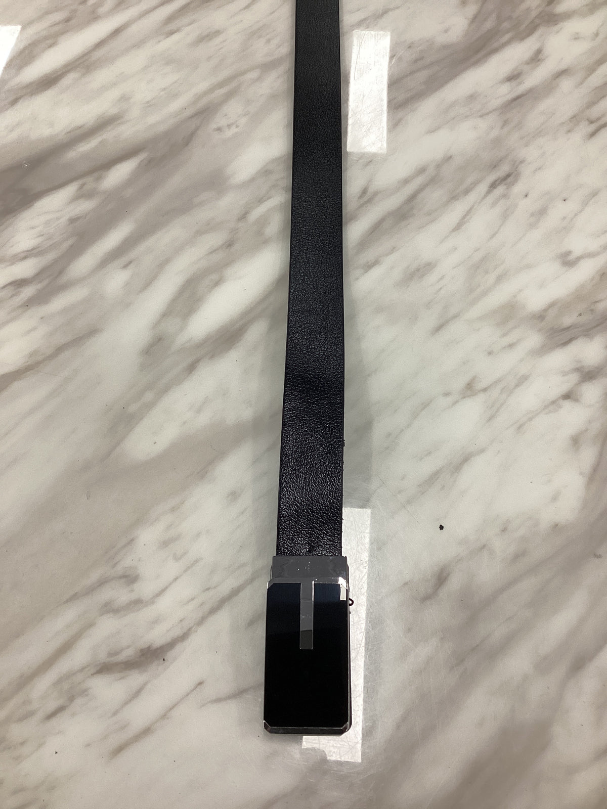 Men’s Classic Leather Belt – Hole Buckle