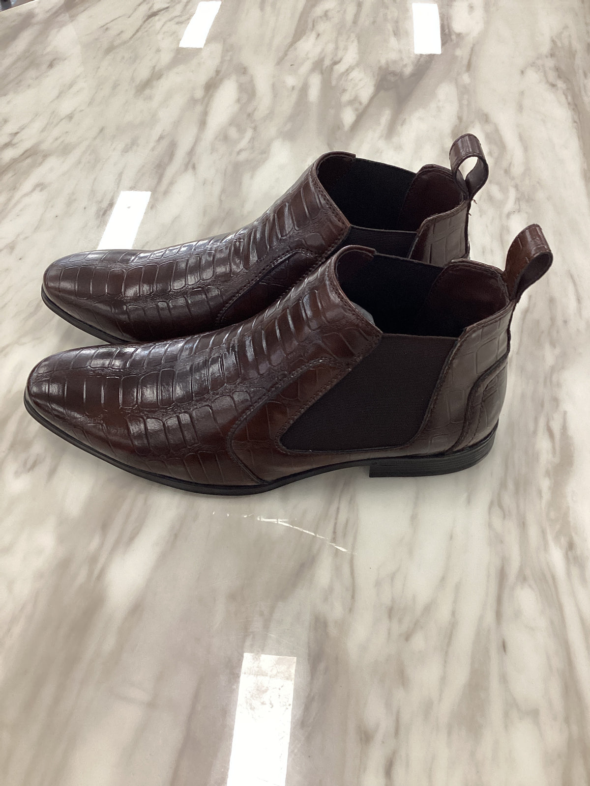 MoonWalker Men’s Crocodile-Embossed Chelsea Boots