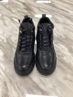 Men’s Black Leather Sneakers with Quick Lace System
