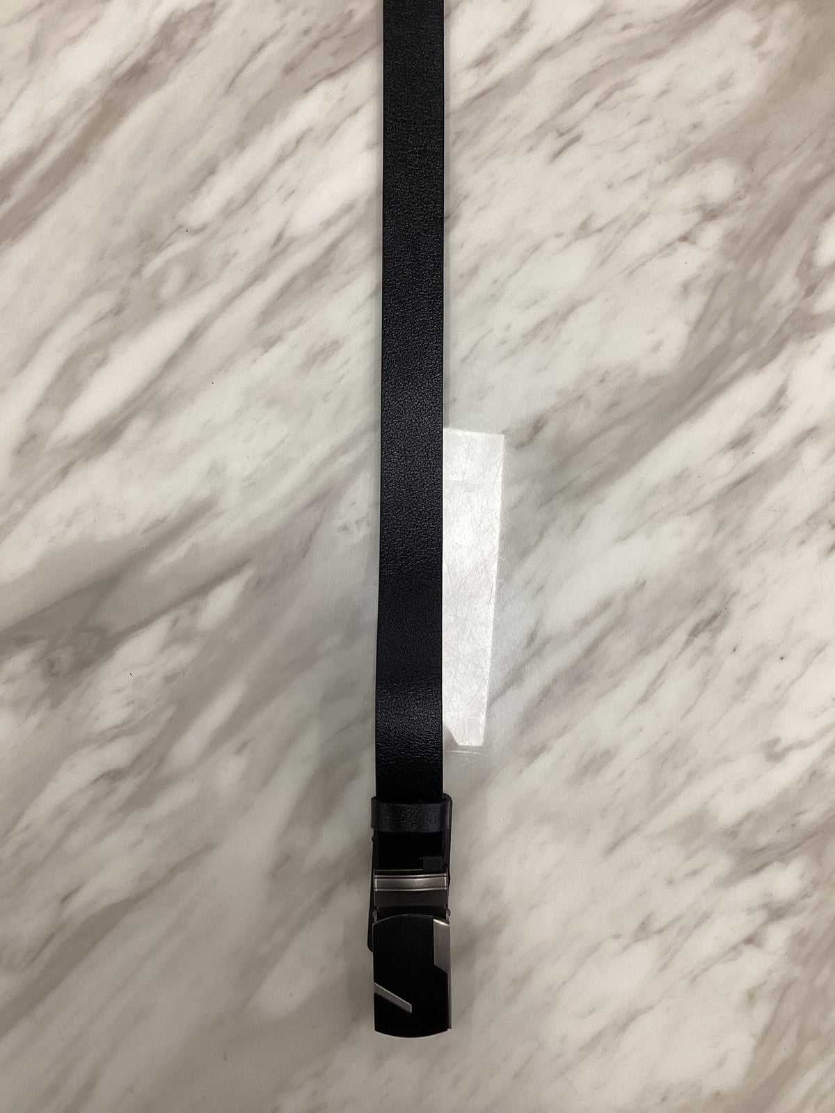 Men’s Classic Leather Belt – Hole Buckle