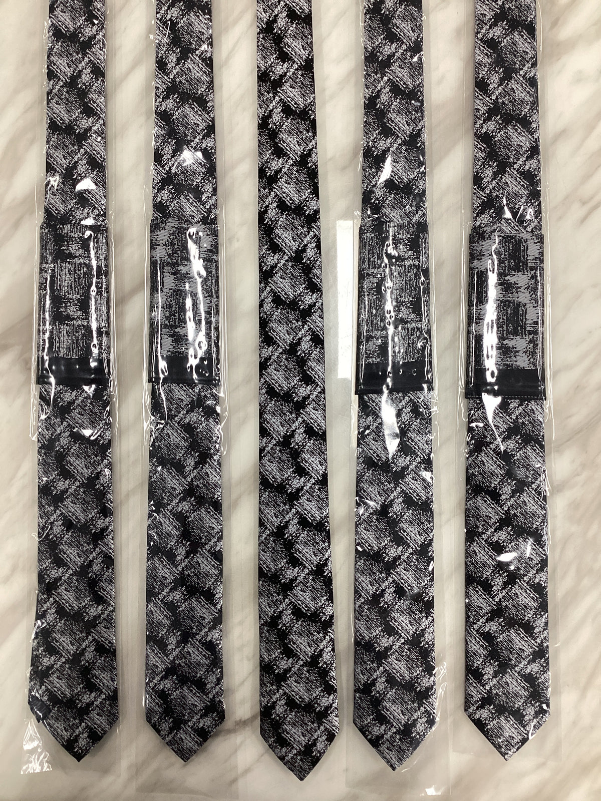 Formal Men’s Necktie with Pocket Square