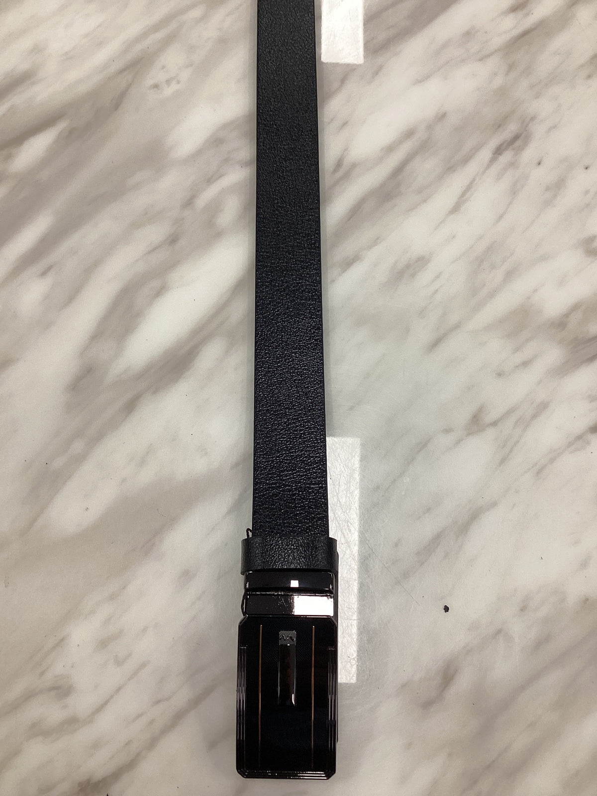 Men’s Classic Leather Belt – Hole Buckle