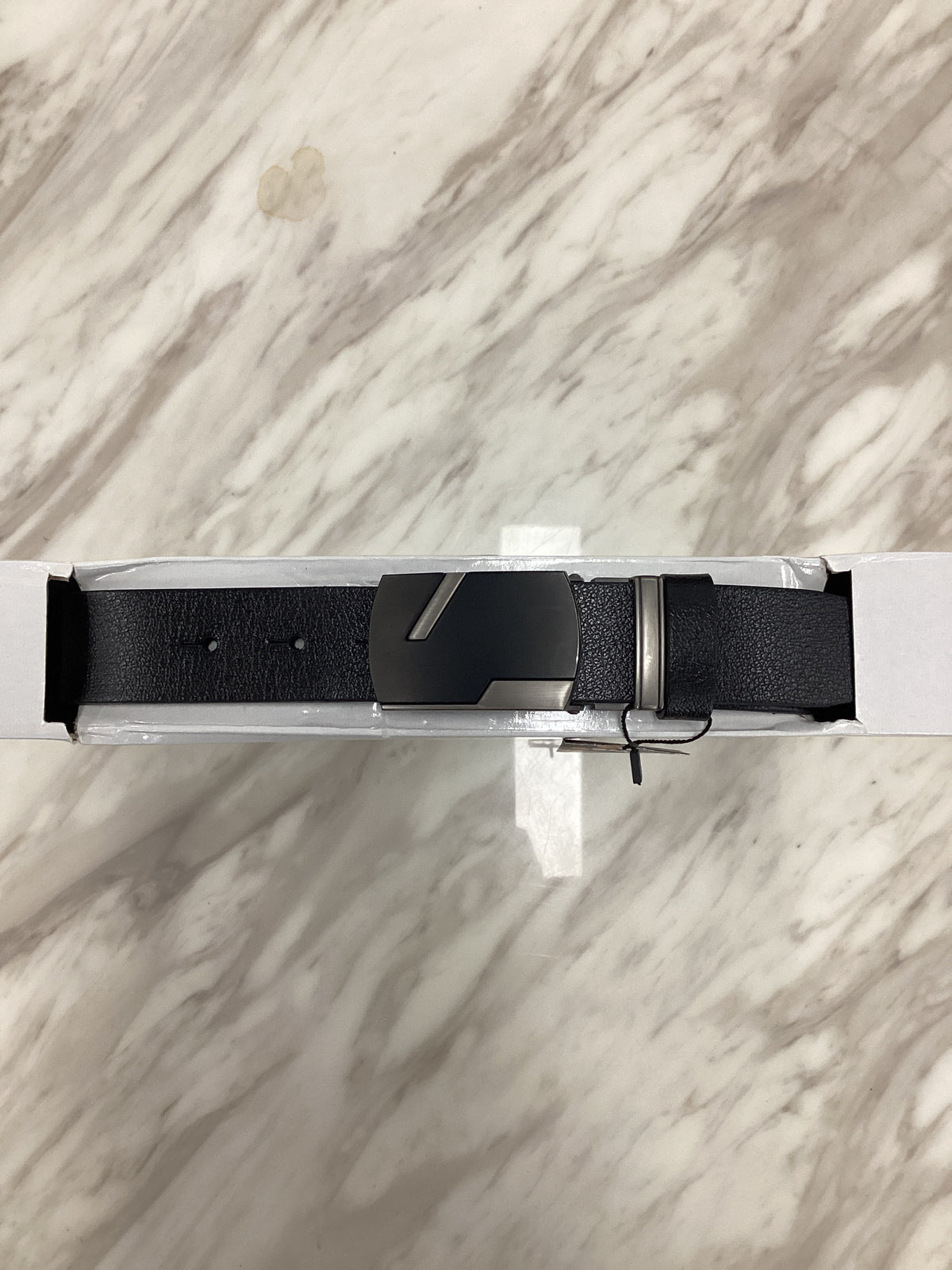 Men’s Classic Leather Belt – Hole Buckle
