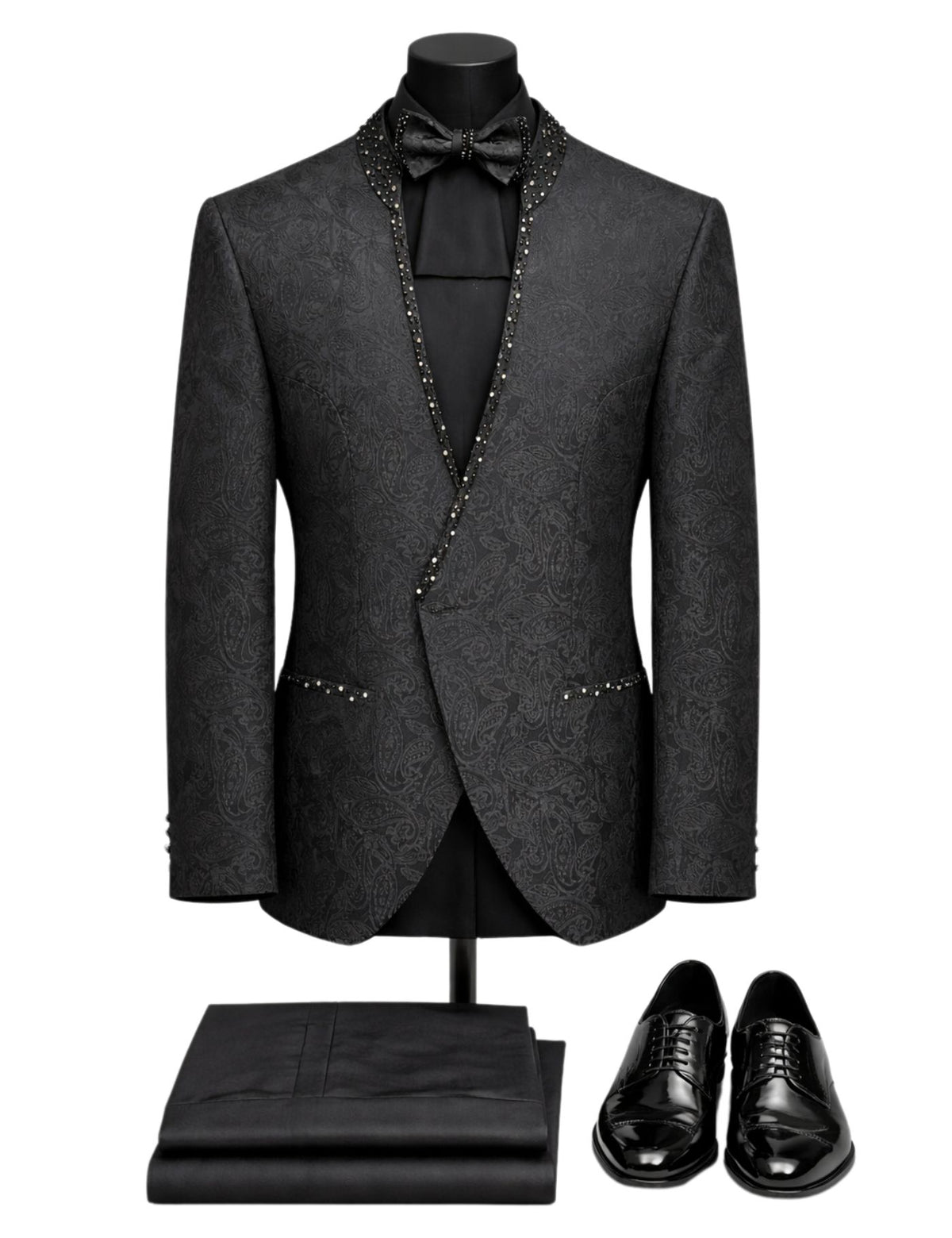 Ayyildiz Men’s Three-Piece Suit.(FFF)