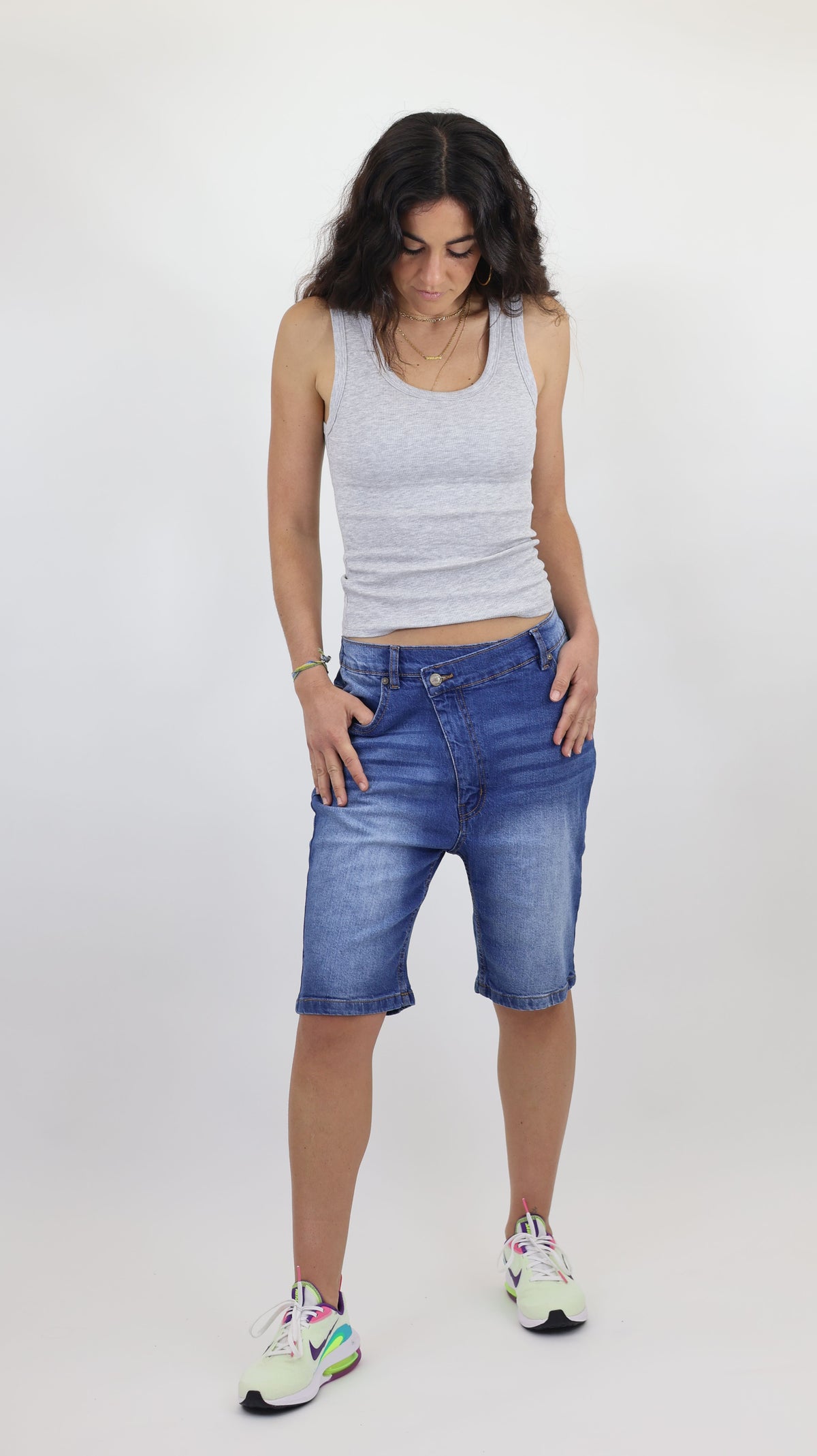 Women’s Denim Knee-Length Shorts – Relaxed Fit