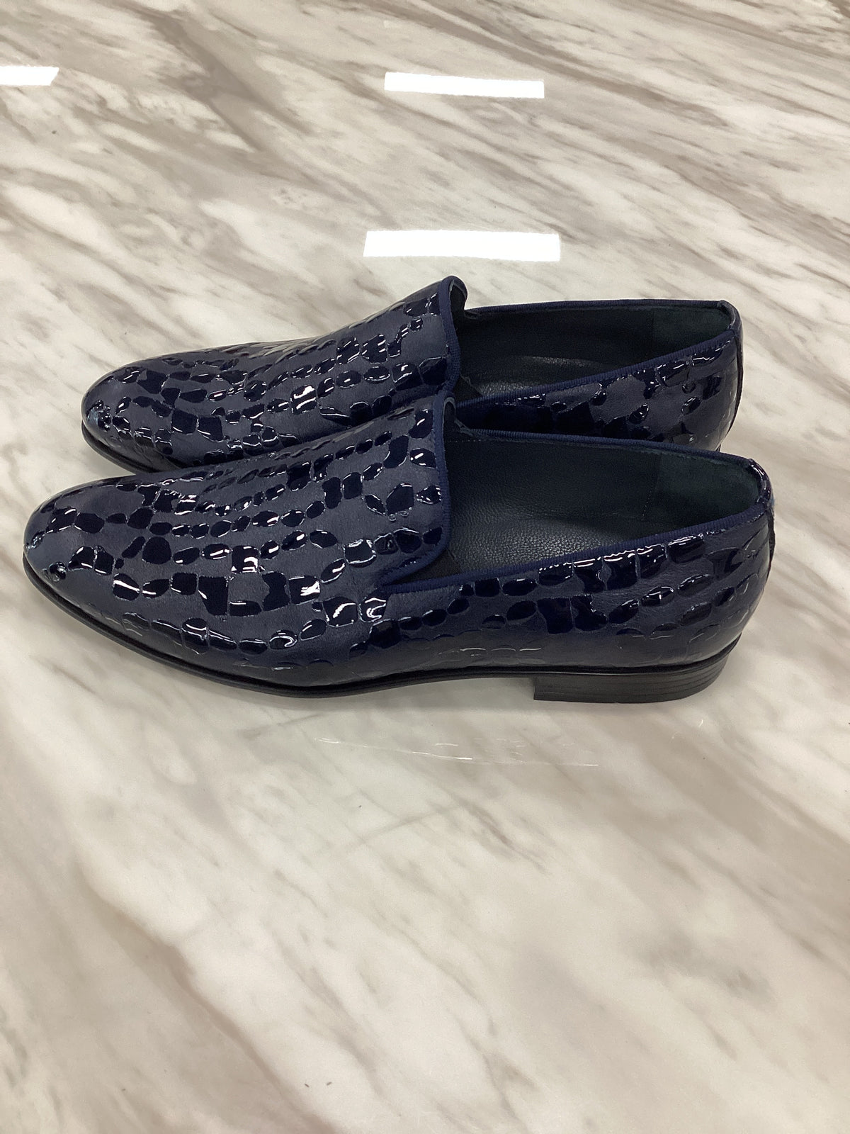 Marco Divaio Men’s Shiny Patterened