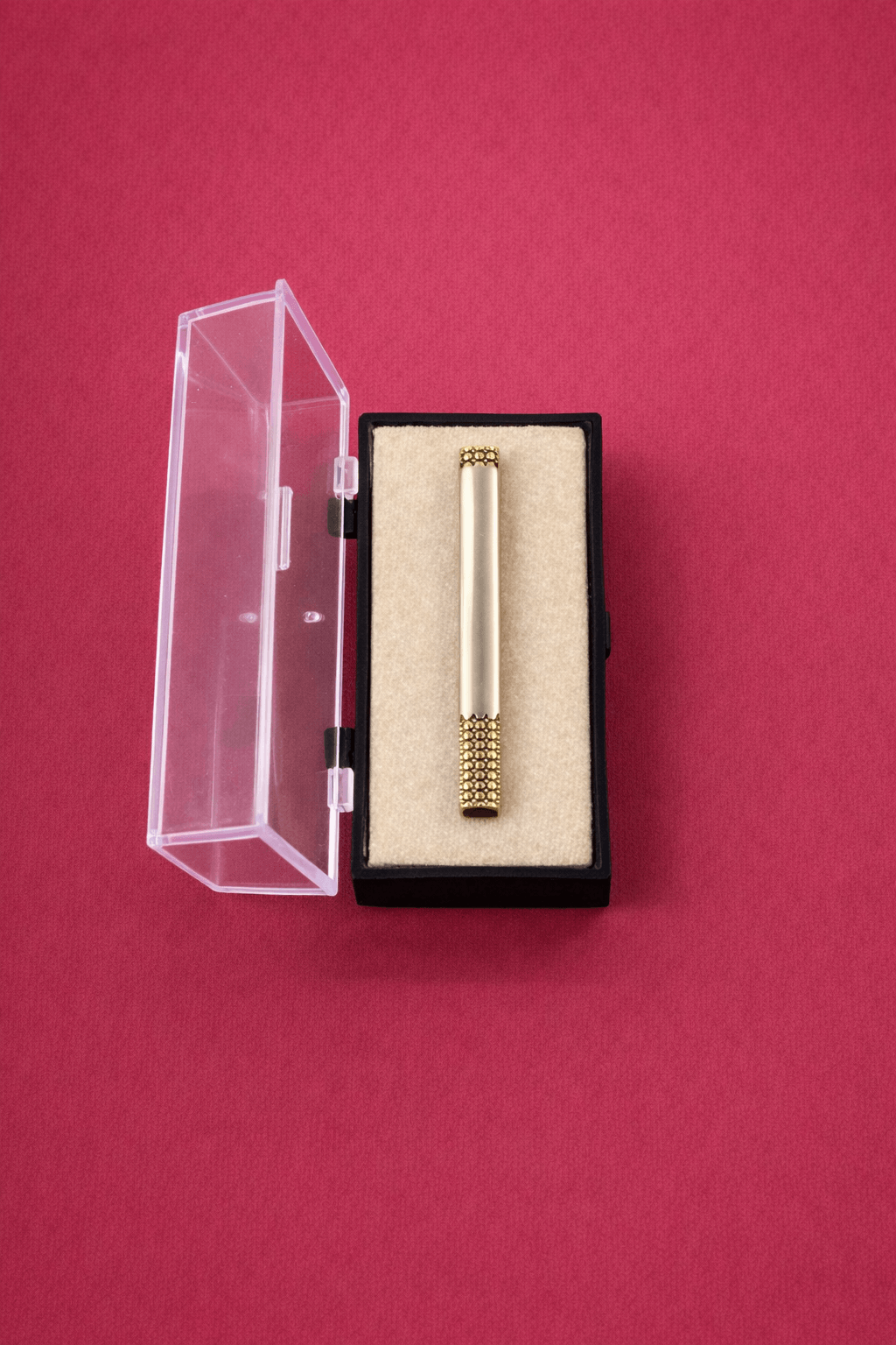 Silver & Gold Accent Tie Clip – Elegant Men’s Formal Accessory