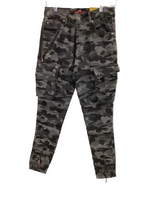 DW Skinny Fit Pants