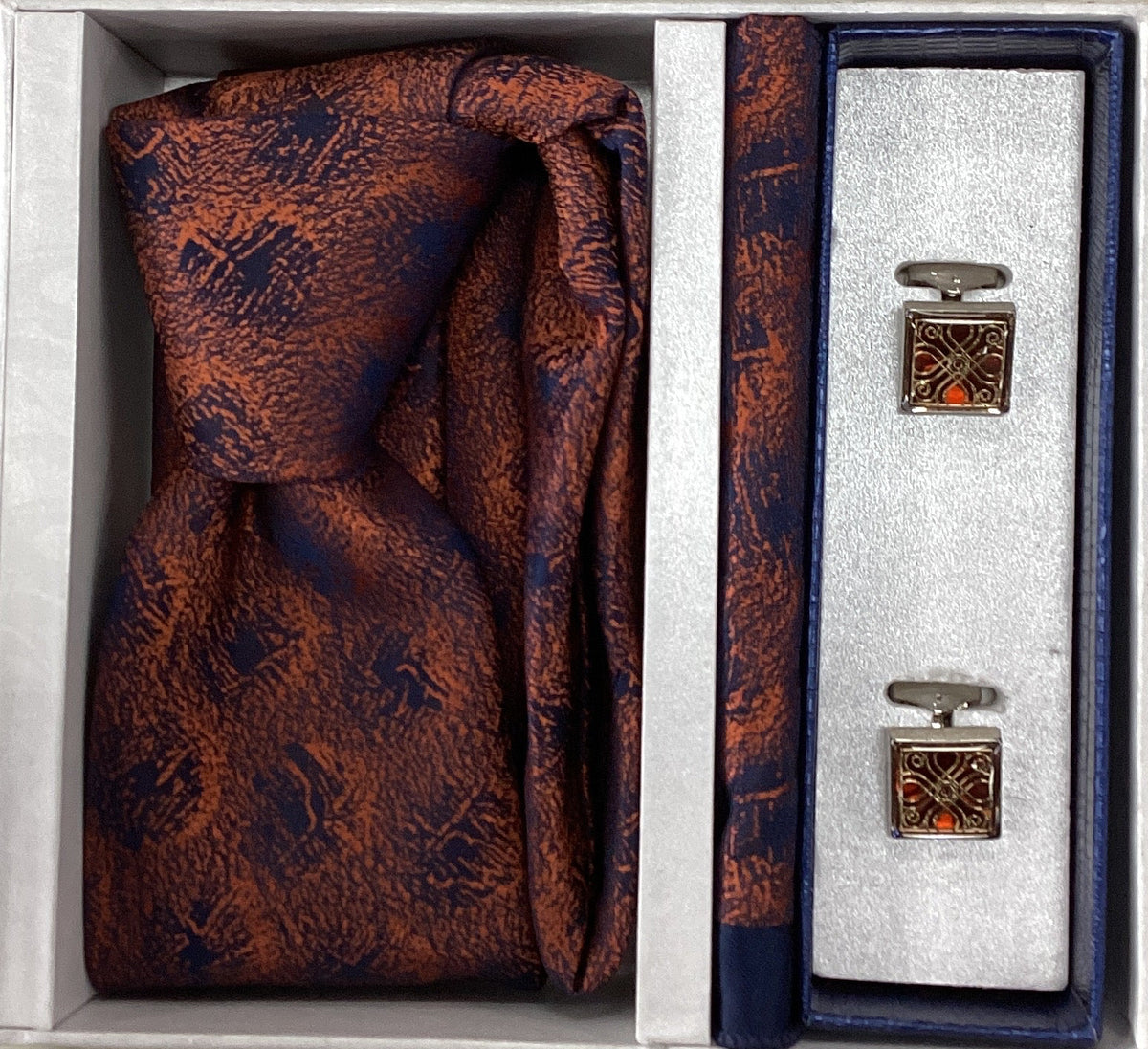 Pierre Cavelli Men’s Paisley Tie, Pocket Square & Cufflinks Gift Set