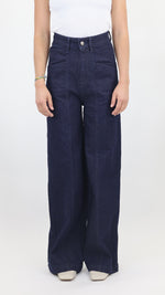 Women’s High-Waist Wide-Leg Jeans – Elegant Minimal Fit