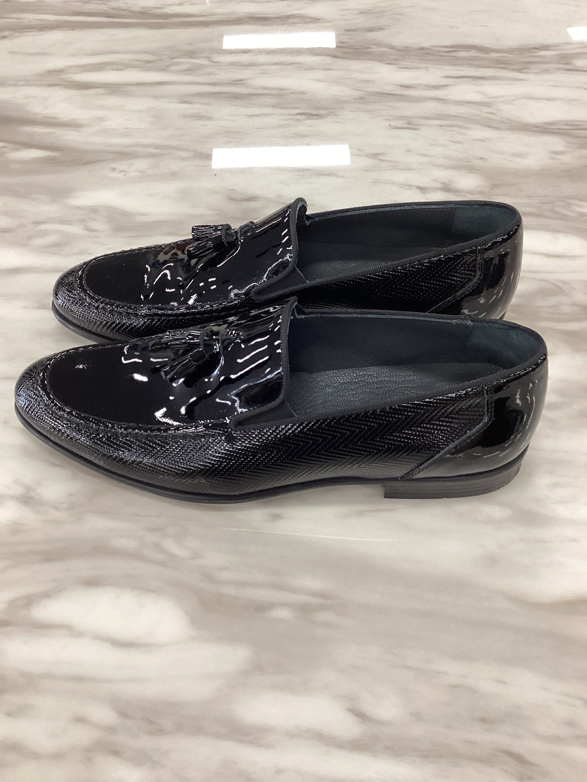 Marco Divaio Men’s Patent Leather Tassel Loafers.(FFF)